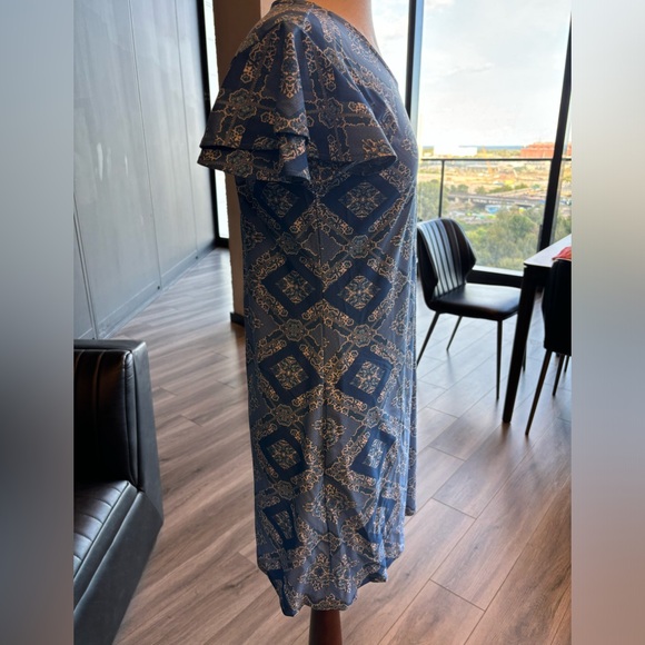 Pretty blues pattern dress - Picture 4 of 5